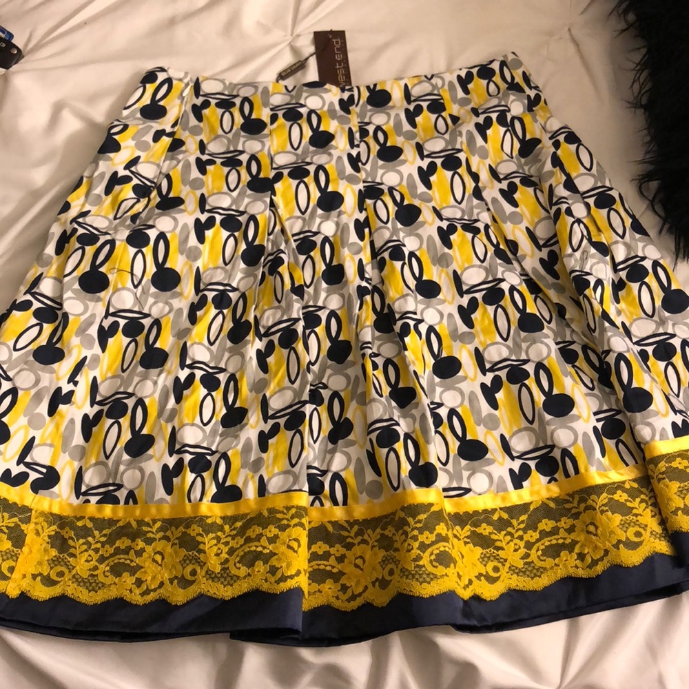 West End San Francisco Sienna Skirt with lace